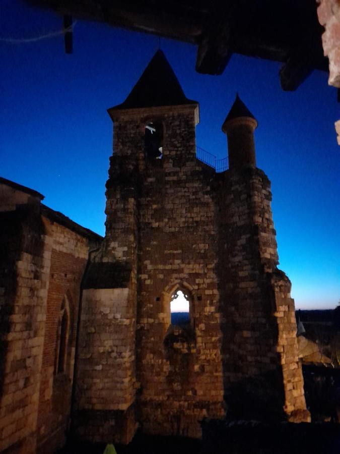 Sur Le Chemin Bed & Breakfast Auvillar ภายนอก รูปภาพ